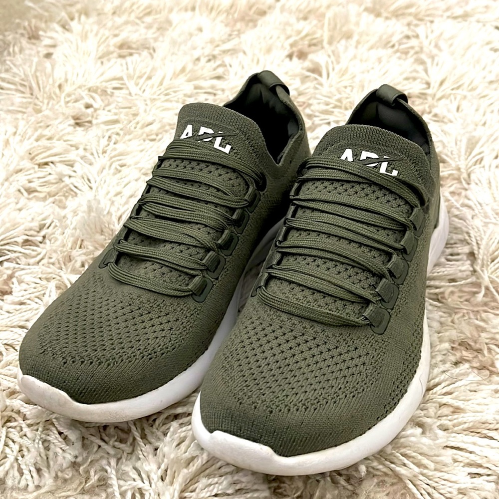 NWOT APL TechLoom BreezeKnit Running Sneaker Women Size US 5 - Army Olive Green